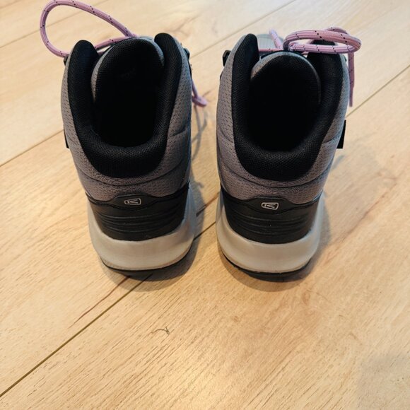 KEEN Women's Size 7 Tempo Flex Waterproof Hiking Boots, Lavender, Like New - Picture 8 of 10